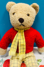 Load image into Gallery viewer, Tegan meddal Rupert Vintage o’r 70au /  Vintage Rupert soft toy from the 70s
