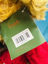 Load image into Gallery viewer, Tedi Nadoligaidd Harrods o 2005 / Harrods Christmas Bear from 2005
