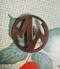 Load image into Gallery viewer, Bathodyn ‘Merched y Wawr’ copr Vintage / Vintage copper  ‘Merched y Wawr’ badge
