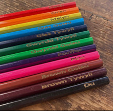 Load image into Gallery viewer, Pensiliau lliw lliwiau Cymraeg / Welsh colour names colouring pencils
