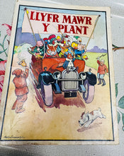 Load image into Gallery viewer, Llyfr Mawr y Plant rhif 1 clawr meddal Vintage / Vintage soft cover Llyfr Mawr y Plant rhif 1
