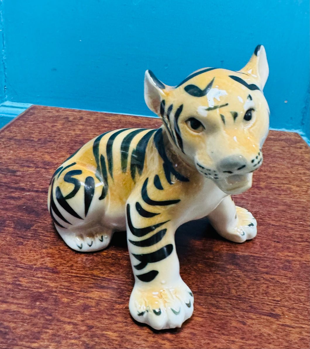 Cenaew teigr seramig Vintage / Vintage ceramic tiger cub