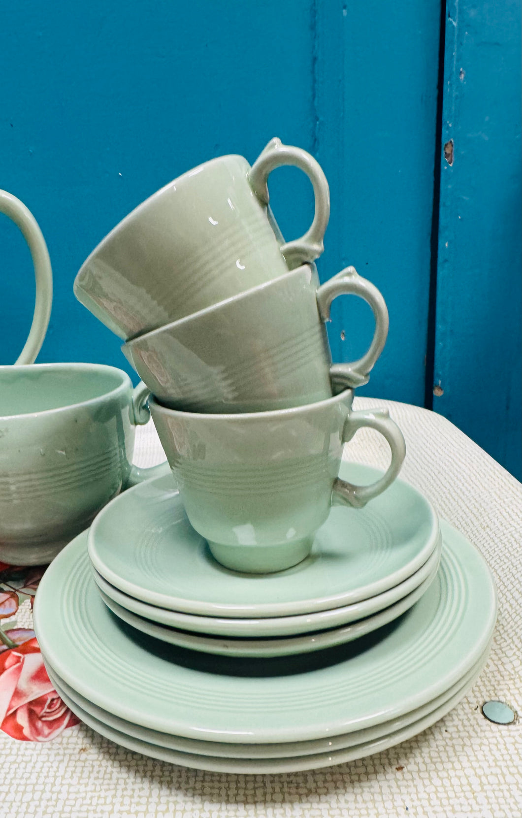 Set o 6 cwpan, soser a phlat espresso Vintage Beryl Ware Woods lliw mint o’r 40au / Vintage set of 6 Beryl Ware Woods mint coloured espresso cup, saucer and plate set from the 40s