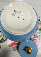 Load image into Gallery viewer, Tebot rhosod Sadler o 1930-50 / Sadler roses teapot from 1930-50

