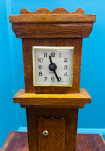 Load image into Gallery viewer, Cloc Taid bychan Vintage  ‘Prentice Piece’ wedi ei wneud â llaw / Vintage handmade Prentice Piece tiny Grandfather clock
