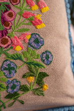 Load image into Gallery viewer, Clustog blodau gwyllt wedi eu brodio â llaw / Hand embroidered wildflowers cushion
