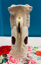 Load image into Gallery viewer, Jwg Spaniel ar ei draed ôl Royal Staffordshire Hynafol / Antique Royal Staffordshire begging Spaniel dog pitcher
