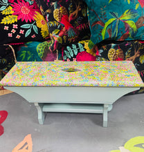 Load image into Gallery viewer, Stôl droed wedi ei pheintio a’i gorchuddio â decoupage / Decoupage and painted foot stool
