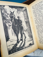 Load image into Gallery viewer, Llyfr ‘Black Beauty’ clawr caled Vintage gan Anna Sewell / Vintage hardback ‘Black Beauty book by Anna Sewell
