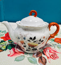 Load image into Gallery viewer, Tebot bychan Hynafol ‘A present from Bettws y Coed’ / Antique ’A present from Bettws y Coed’ small pink teapot
