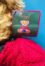 Load image into Gallery viewer, Tedi Nadoligaidd Harrods o 2005 / Harrods Christmas Bear from 2005
