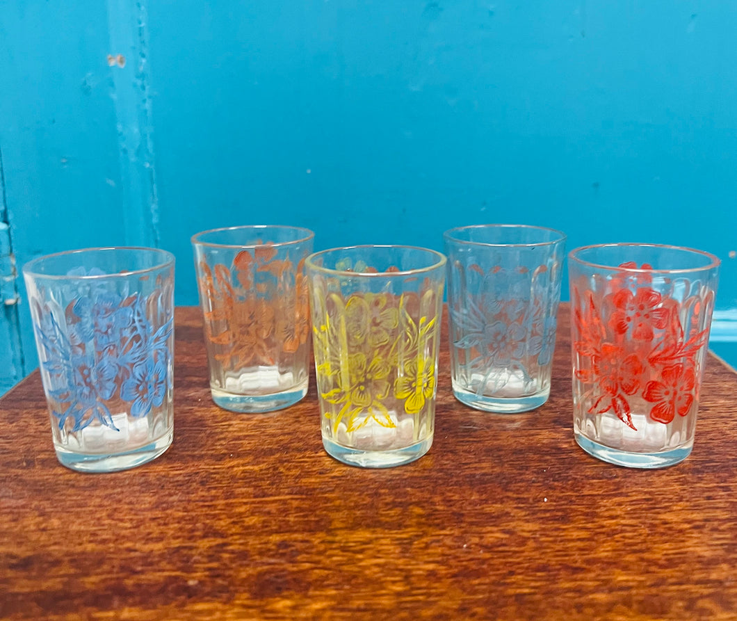 Set o 5 gwydryn shots Retro blodeuog / Set of 5 Retro floral shot glasses