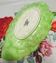 Load image into Gallery viewer, Plât hirgrwn Cabbageware Vintage Carlton Ware / Vintage Carlton Ware oval Cabbageware Plate
