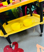 Load image into Gallery viewer, Troli ‘Hostes’ plastig Vintage Redblox o'r 70au / Vintage Redblox toys plastic hostess trolley from the 70s
