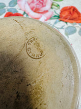 Load image into Gallery viewer, Jwg ‘Llaeth’ Crochendy Tregaron o’r 70au / Tregaron Pottery ‘Llaeth’ jug from the 70s
