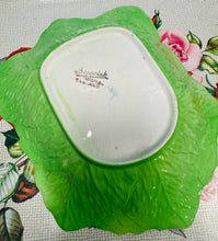 Load image into Gallery viewer, Powlen gweini Cabbageware Vintage Beswick / Vintage Beswick Cabbageware serving bowl
