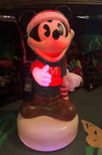Load image into Gallery viewer, Ffigwr Nadoligaidd 24 modfedd Mickey Mouse Disney Vintage look sydd yn goleuo / Mickey Mouse Disney Christmas 24 inch Figure Light Up Vintage look

