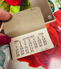 Load image into Gallery viewer, Calendr wal Vintage rhosen coch o 1934 heb ei ddefnyddio / Vintage 1934 red rose wall calendar that’s never been used
