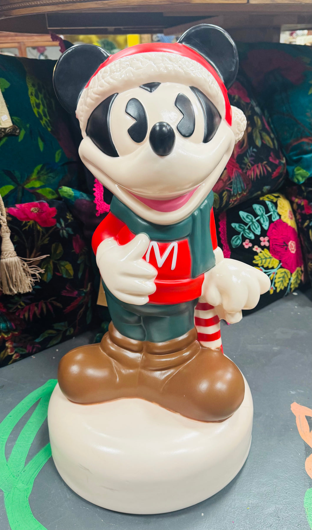 Ffigwr Nadoligaidd 24 modfedd Mickey Mouse Disney Vintage look sydd yn goleuo / Mickey Mouse Disney Christmas 24 inch Figure Light Up Vintage look