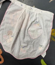 Load image into Gallery viewer, Ffedog Hanner Vintage Retro linen ffrwythau wedi eu gwnio â llaw yn y 60au / Vintage Retro linen hand sewn fruit half apron from the 60s
