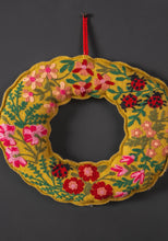 Load image into Gallery viewer, Wreath ffelt melyn blodau a buwch goch gota wedi ei brodio â llaw / Hand embroidered flowers and ladybirds yellow felt wreath
