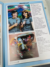 Load image into Gallery viewer, ‘Llyfr Mawr 3 HTV’ Vintage o 1980 / Vintage ‘Llyfr Mawr 3 HTV’ book from 1980
