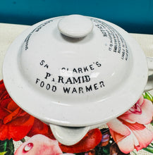 Load image into Gallery viewer, Cynhesydd Bwyd Pyramid Ironstone Gwyn Hynafol Clarks gyda Hysbysebu Hynafol / Antique White Ironstone Clarks Pyramid Food Warmer with Antique Advertising
