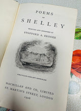 Load image into Gallery viewer, Llyfr ‘Poems of Shelley’ lledr Hynafol wedi argraffu yn 1908 gan Macmillan &amp; co / Antique leather ‘Poems of Shelley’ book published by  Macmillan &amp; co in 1908
