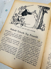 Load image into Gallery viewer, Cylchgrawn ‘Cymru’r Plant’ Mawrth 1931/  ‘Cymru’r Plant’ magazine from March 1931
