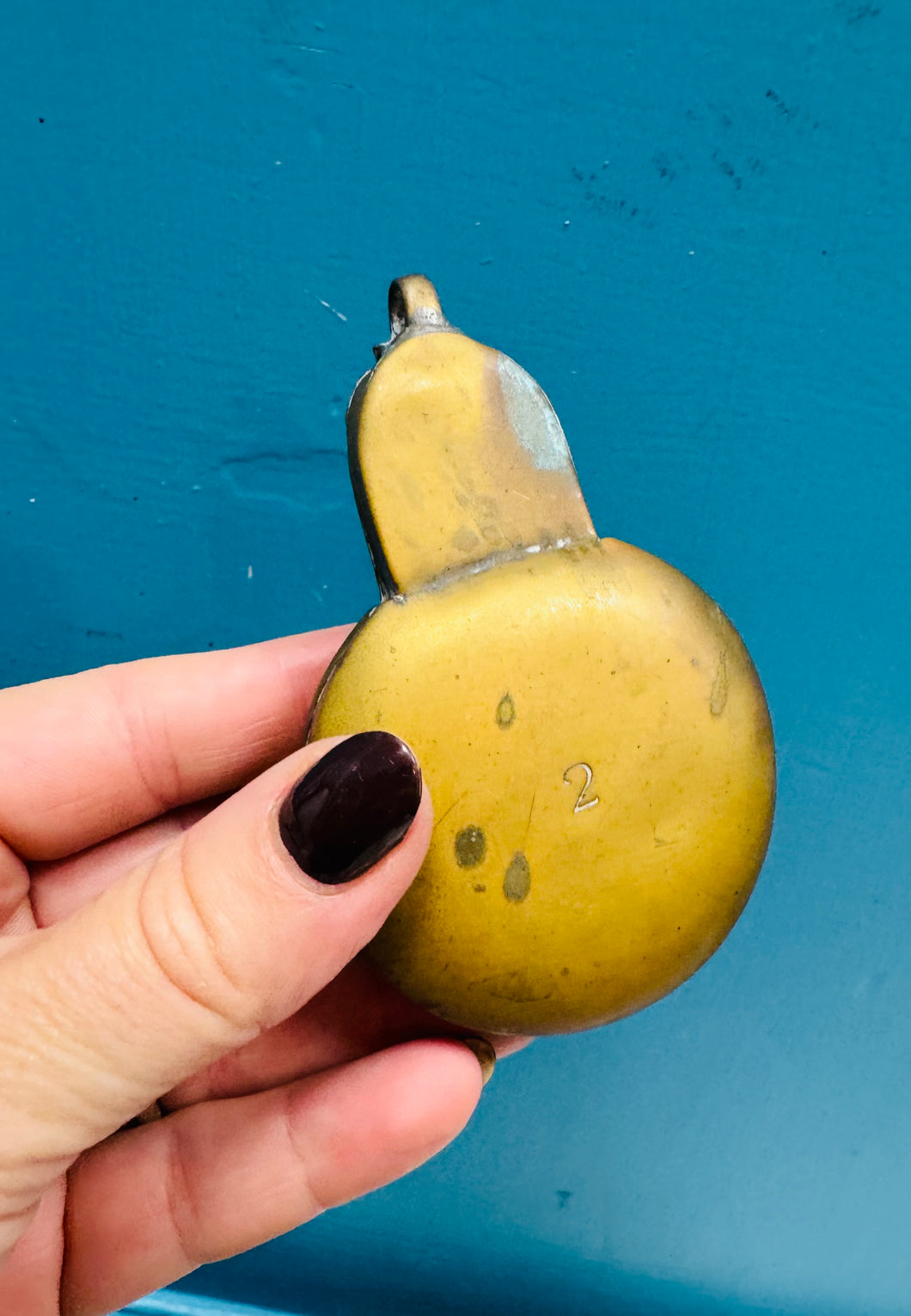 Daliwr watch boced brass chwarelwr / glowr Hynafol / Antique quarrymen / miner brass pocket watch holder