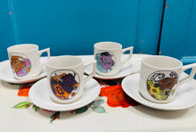 Load image into Gallery viewer, Cwpanau a soser Retro prin Beefeater dyluniau Tarw o’r 70au / Retro rare Beefeater 1970s bull design cup and saucers
