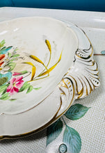 Load image into Gallery viewer, Plat gweini hirgrwn Hynafol wedi ei beintio â llaw / Hand painted Antique oval serving plate
