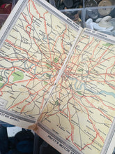 Load image into Gallery viewer, Argraffiad cyntaf o atlas Pratt’s o ffyrdd Lloegr a Cymru o 1905 / First Edition of Pratt’s Road Atlas of England and Wales from 1905

