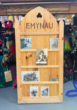 Load image into Gallery viewer, Bwrdd Emynau wedi ei wneud â llaw allan o bren Pîn / Hanging Emynau board made by hand out of Pine wood
