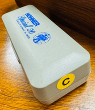 Load image into Gallery viewer, Hohner Special 20 C Harmonica yn ei gês gwreiddiol / Harmonica Hohner Special 20 C in its original case
