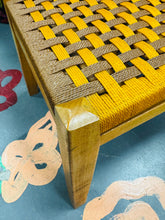 Load image into Gallery viewer, Stôl droed Vintage ffrâm bren a rattan oren a brown wedi’i wehyddu o ganol y ganrif ddiwethaf / Vintage orange and brown Mid Century rattan woven wooden framed footstool
