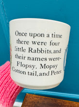 Load image into Gallery viewer, Cwpan Peter Rabbit Wedgewood / Wedgwood Peter Rabbit cup
