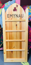 Load image into Gallery viewer, Bwrdd Emynau wedi ei wneud â llaw allan o bren Pîn / Hanging Emynau board made by hand out of Pine wood
