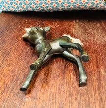 Load image into Gallery viewer, Bambi Kitsch metel Vintage prin o’r 50au / Vintage Kitsch rare metal bambi from the 50s
