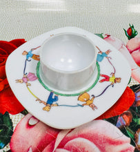 Load image into Gallery viewer, Ecob Retro Permaware o’r 60au / Retro Permaware egg cup from the 60s
