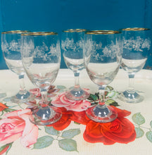 Load image into Gallery viewer, 5 gwydryn gwin bach / sherry / port Vintage / 5 Vintage small wine / sherry /port glasses
