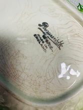Load image into Gallery viewer, Powlen gweini Cabbageware Vintage Beswick / Vintage Beswick Cabbageware serving bowl
