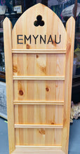 Load image into Gallery viewer, Bwrdd Emynau wedi ei wneud â llaw allan o bren Pîn / Hanging Emynau board made by hand out of Pine wood
