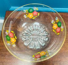 Load image into Gallery viewer, Powlen Wydr Vintage Retro flodeuog / Vintage Retro floral Glass Bowl with
