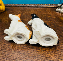 Load image into Gallery viewer, Potiau halen a pupur seramig Vintage Quail siâp Jack Russell / Jack Russell shaped Quail ceramic salt and pepper pots
