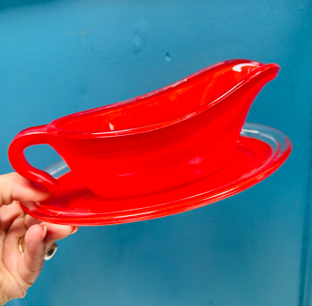 Jwg gravy a soser Pyrex Phoenix Retro coch / Retro red Phoenix Pyrex Gravy boat and saucer