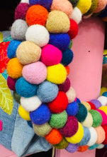 Load image into Gallery viewer, Wreath ffelt amryliw / Multicoloured felt wreath
