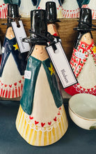 Load image into Gallery viewer, Blodwen y Ladi Gymreig seramig wedi ei gwneud â llaw / Handmade ceramic Blodwen the Welsh Ladi
