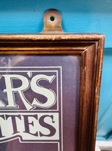 Load image into Gallery viewer, 12 cerdyn ‘Players Cigarettes’ cymeriadau Charles Dickens Vintage wedi eu fframio / 12 Framed Vintage ‘Players Cigarettes’ Charles Dickens characters cards
