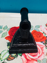 Load image into Gallery viewer, Haearn smwddio Hynafol maint 3 J &amp; J Siddon / Antique size 3 J &amp; J Siddon cast iron
